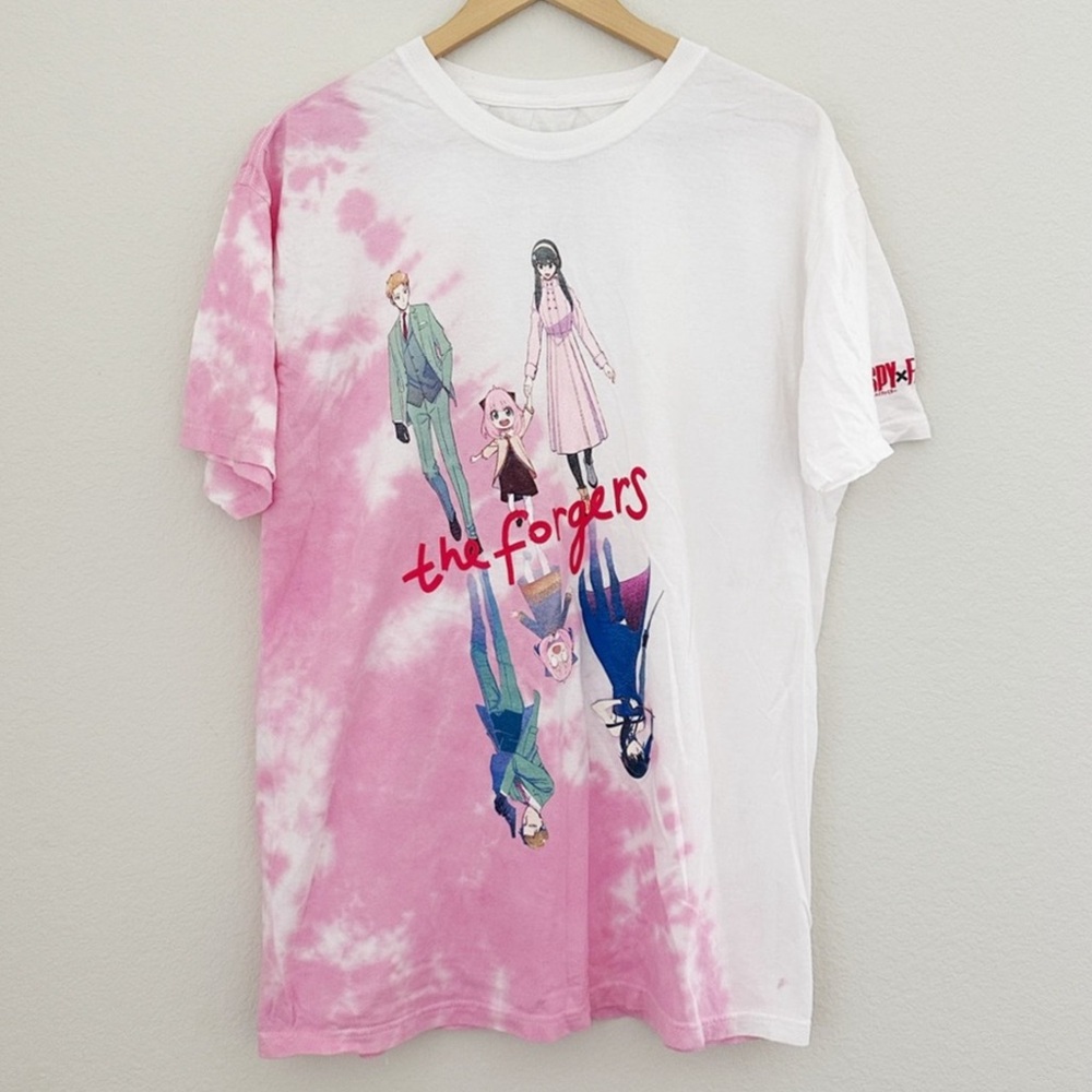 NEW Spy X Family The Forgers Family Graphic Tee
